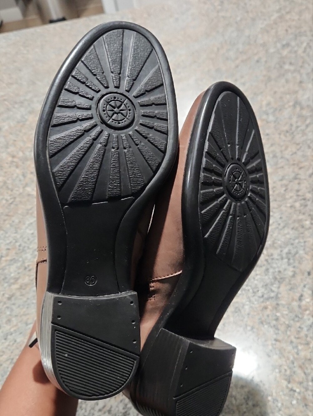 Bussola Taupe Leather Ankle Zip Booties | Size 8.5 | Comfort & Style - Picture 9 of 12